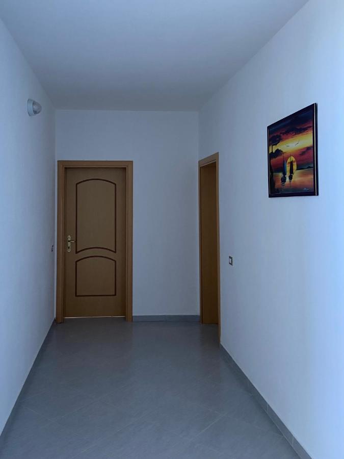 Apartment Sun Roll Baks-Rrjoll Exterior photo